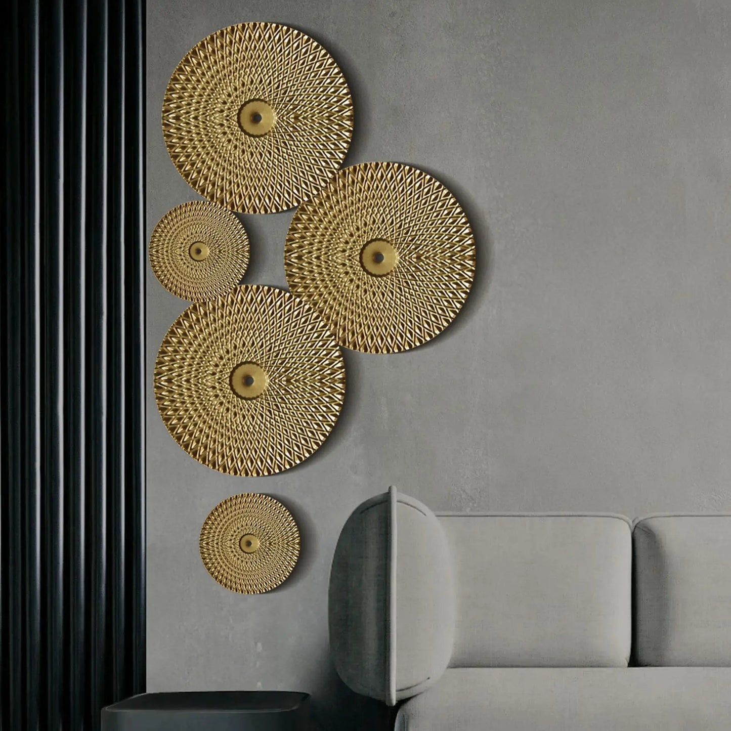 Luxury Round Golden Wall Decoration Hanging Creative Golden Metal Irregular Wall Disc Retro Style Home Decor Wall Pendants
