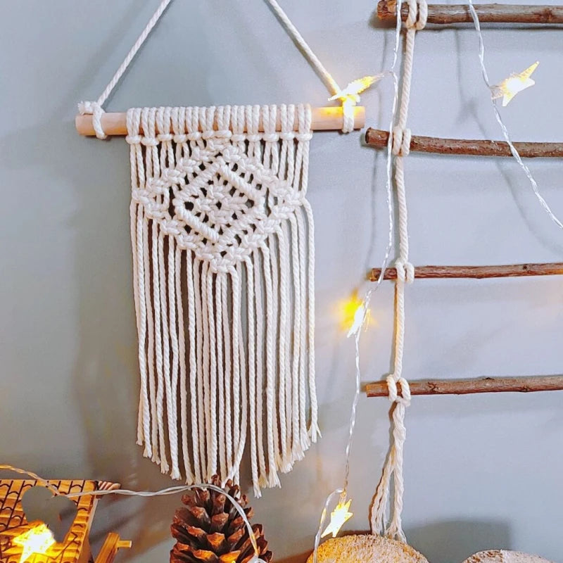 Hand-woven Boho Wall Decor Wall Hanging Tapestry with Woven Pocket Living Room Bedroom Bohemian Craft Decoration Handmade Gifts