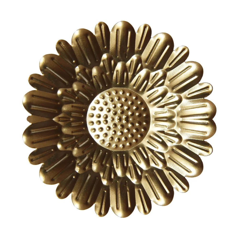 Luxury Round Golden Wall Decoration Hanging Creative Golden Metal Irregular Wall Disc Retro Style Home Decor Wall Pendants