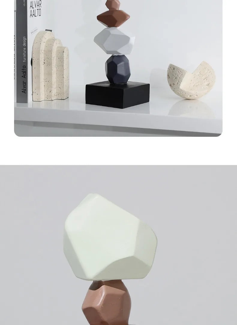Luxury Ornaments Modern Bedroom Ornament Interior Aesthetic Living Room Figurines Elegant Desk Accessories Home Decorations