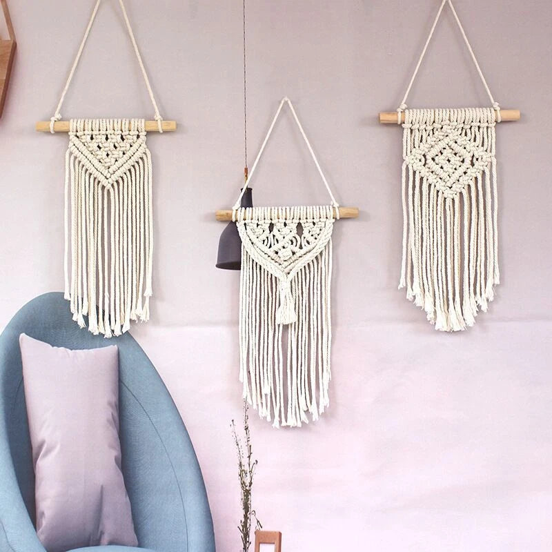 Hand-woven Boho Wall Decor Wall Hanging Tapestry with Woven Pocket Living Room Bedroom Bohemian Craft Decoration Handmade Gifts
