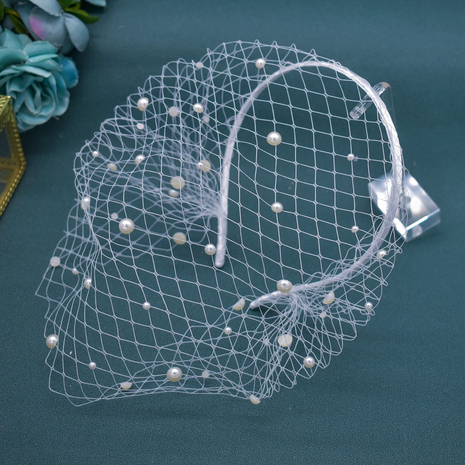 JM26 Tulle Cage Veil with Pearls Wedding Birdcage Veil with Headband Face Cover Bride Headdress Wedding Accessories Mariage