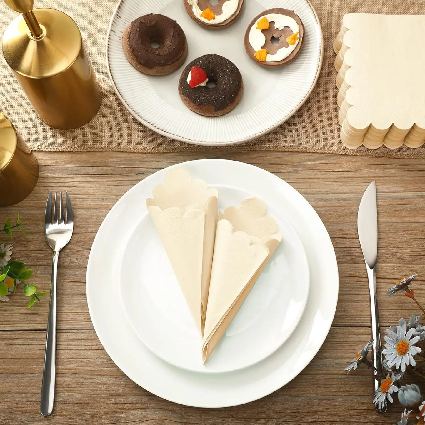 Scalloped Cocktail Napkins 2 Ply Paper Napkins Disposable Party Napkins Beverage Napkins for Wedding Dinner Birthday 5x5Inch