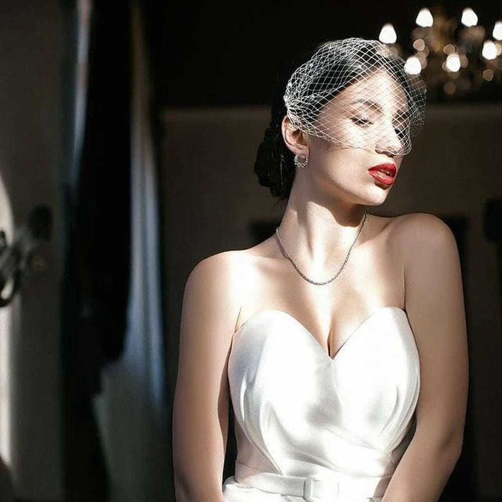 Mini Bridal Veils Blusher Veil Wedding Birdcage Veil with Pearls on the Two Combs Bachelorette Party Accessories VA15