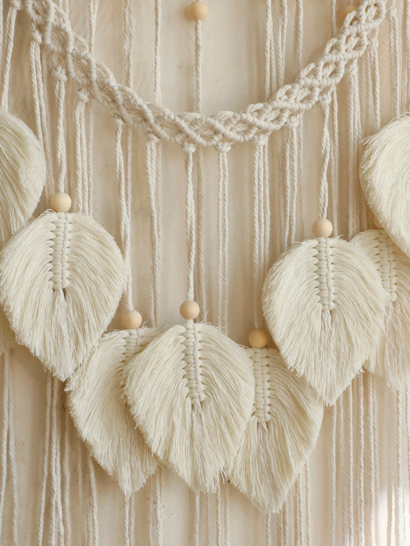 Boho Leaf Macrame Tapestry Woven Wall Hanging Tapestry Home Wall Decor Wood Bead Crafts Bedroom Living Room Decor Aesthetic Gift
