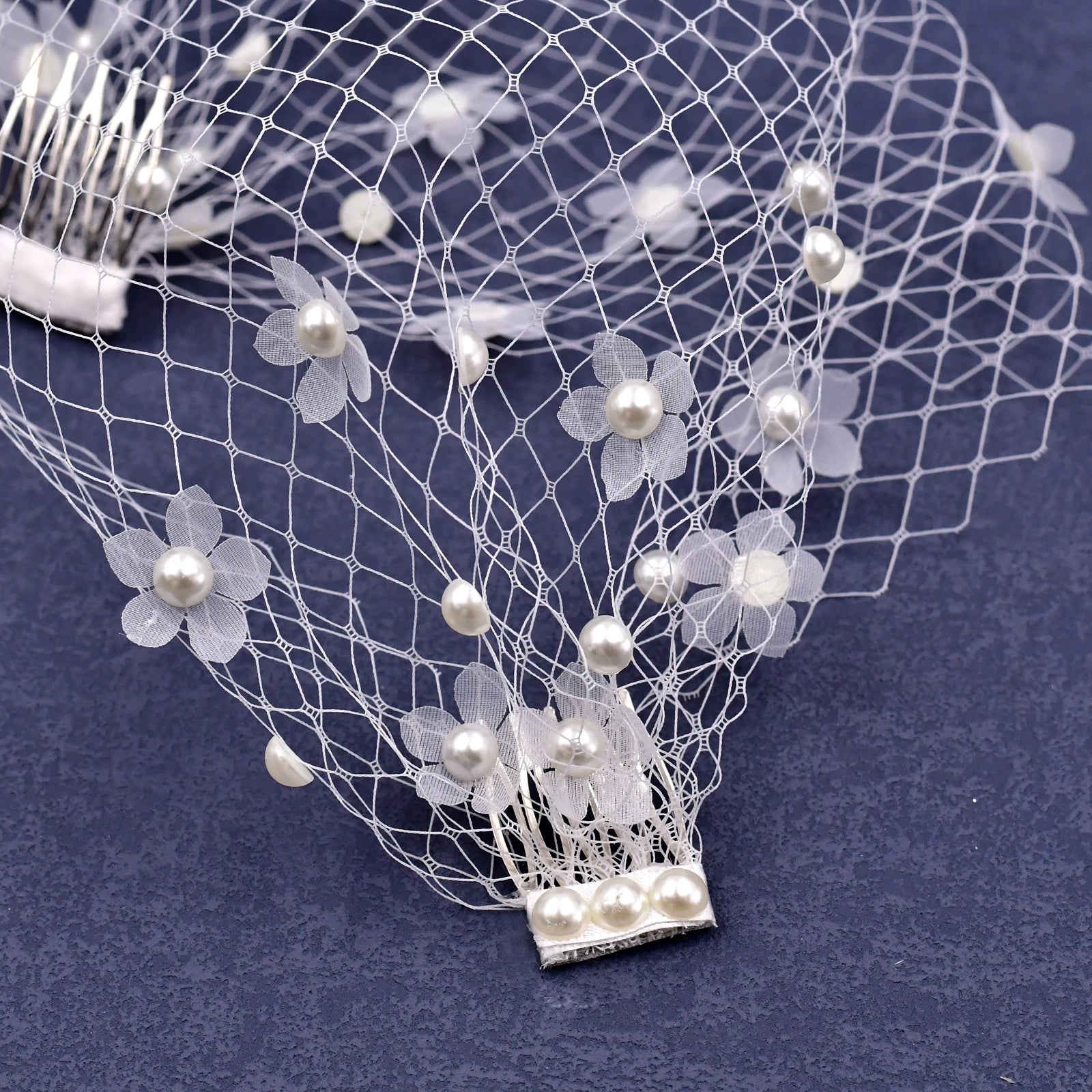 Mini Bridal Veils Blusher Veil Wedding Birdcage Veil with Pearls on the Two Combs Bachelorette Party Accessories VA15
