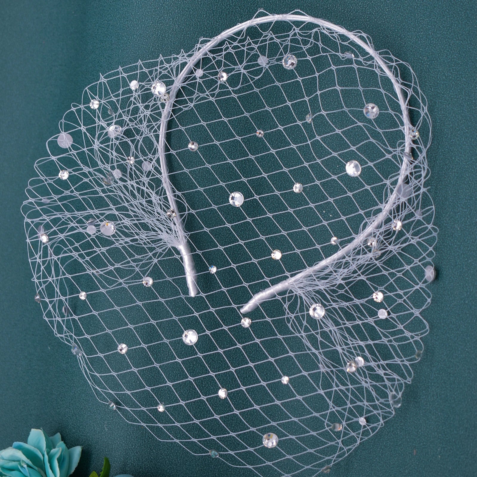 JM26 Tulle Cage Veil with Pearls Wedding Birdcage Veil with Headband Face Cover Bride Headdress Wedding Accessories Mariage