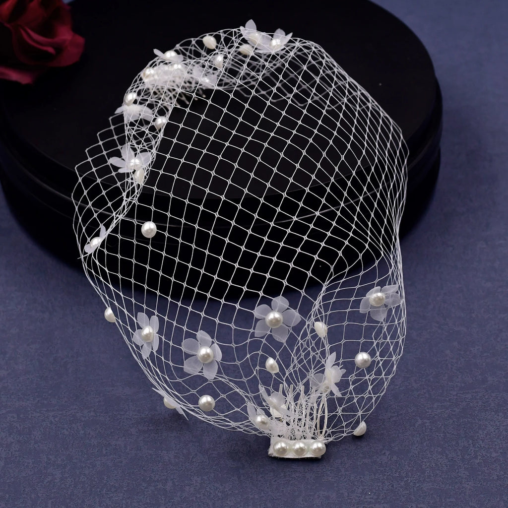 Mini Bridal Veils Blusher Veil Wedding Birdcage Veil with Pearls on the Two Combs Bachelorette Party Accessories VA15