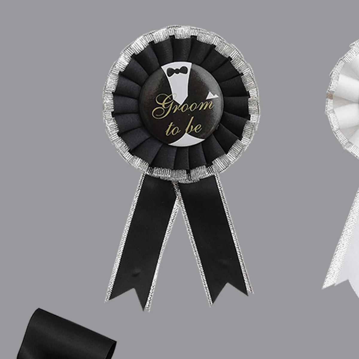 4PCS Bride to be, the bride of a bachelor party, etiquette with badge groom to be shoulder strap.