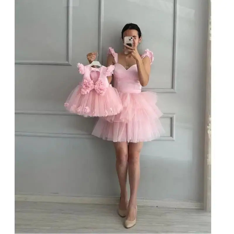 Super Cute Short Pink Tulle Mother and Daughter Dress for Baby Birthday Party Ruffles Flowers Mommy and Kids Matching Gown