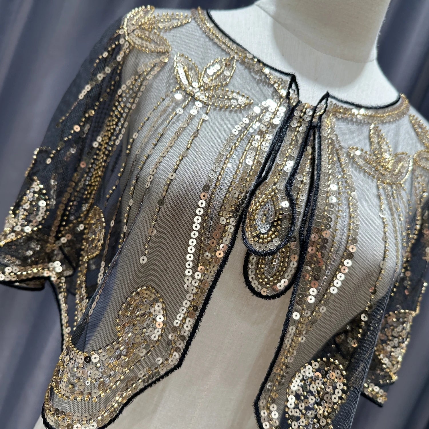 1920s Flapper Shawl with Sparkling Sequins & Lace Overlay - Black Vintage Polyester Mesh Evening Wrap for Weddings,