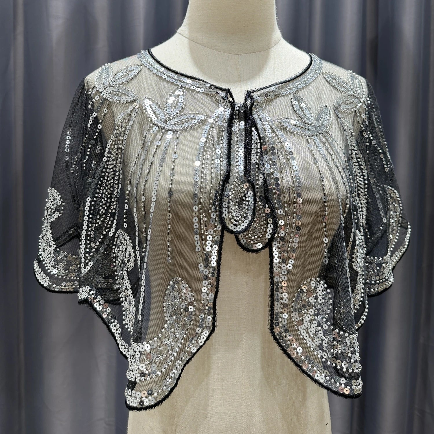 1920s Flapper Shawl with Sparkling Sequins & Lace Overlay - Black Vintage Polyester Mesh Evening Wrap for Weddings,
