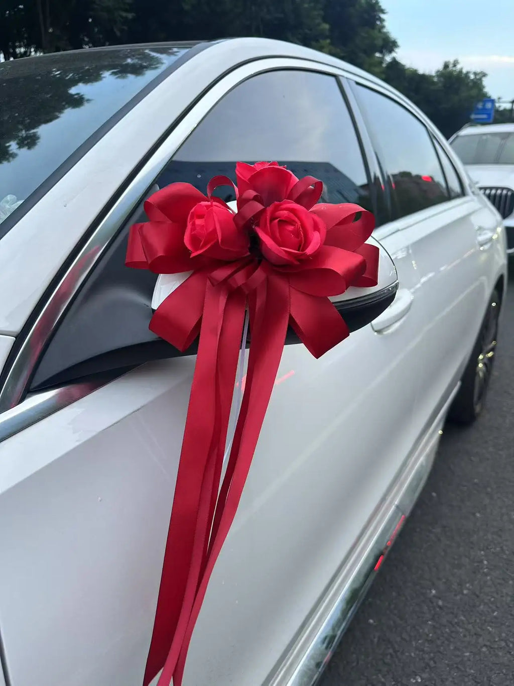 Yannew 4pcs Wedding Car Rearview Mirror Flowers with Ribbon Bow Tie Just Married Auto Door Handle Decoration Aisle Rose Flower