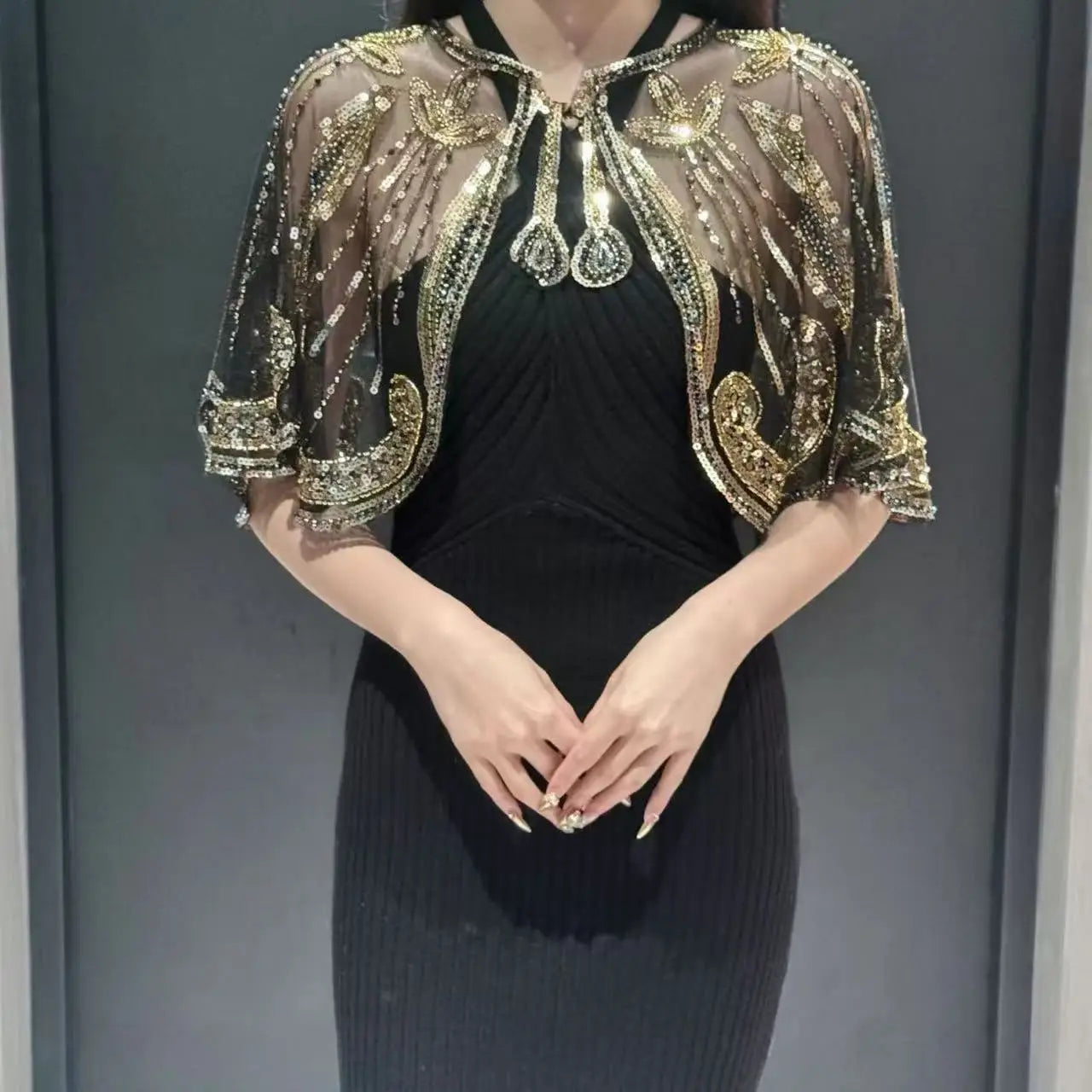 1920s Flapper Shawl with Sparkling Sequins & Lace Overlay - Black Vintage Polyester Mesh Evening Wrap for Weddings,